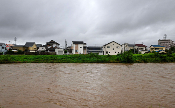 Japon: bilan meurtrier pour le typhon Shanshan devenu tempête tropicale