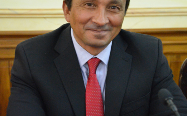 Nuihau Laurey sur le front des budgets 2016 du Pays et de l'Etat