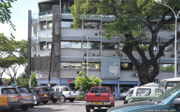 Sauvage agression devant la clinique Paofai : un homme entre la vie et la mort