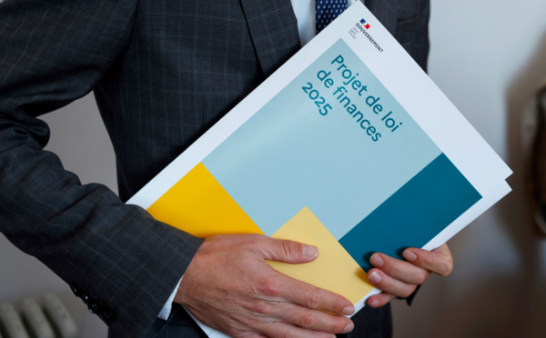 Budget: l'Elysée et le Parlement renoncent à l'augmentation de leur dotation