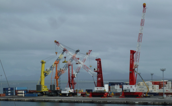 Grues : le rappel à l'ordre de l'aviation civile aux acconiers de Papeete