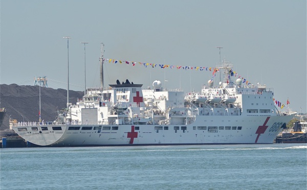 Journées portes ouvertes sur le navire " He Ping Fang Zhou " à Papeete