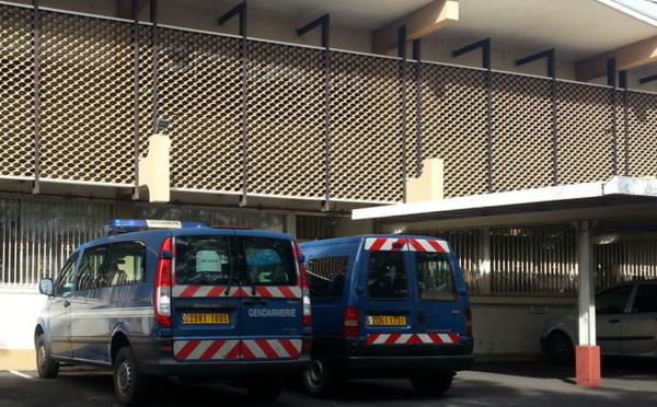 Tiarei : il assène deux coups de coupe-coupe au visage de sa belle-mère