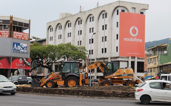 Les grandes manœuvres commencent au rond-point du Pacifique