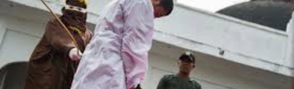 Indonésie: la province d'Aceh va commencer à donner coups de bâton aux homosexuels