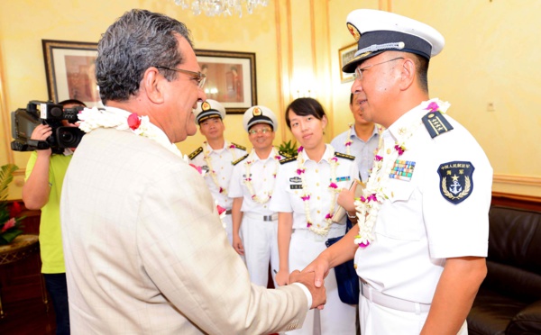 Le commandant du navire "Arche de la Paix" reçu à la Présidence