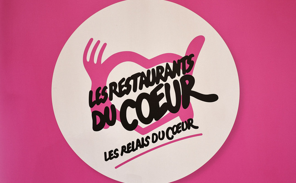 Pauvreté: les Restos du coeur démarrent leur 40e campagne, tournée vers les familles