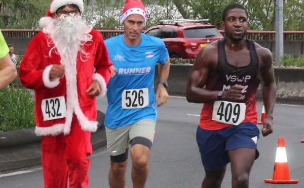 Course à pied – Un vrai esprit de fête à la Corrida de Noël de Arue