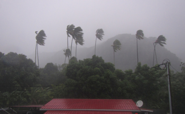 Fortes pluies à Hitia'a : huit randonneurs coincés dans la vallée au PK 37 secourus par hélicoptère (Màj)