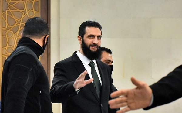 Le nouvel homme fort de la Syrie annonce que toutes les armes seront placées sous le contrôle de l'Etat