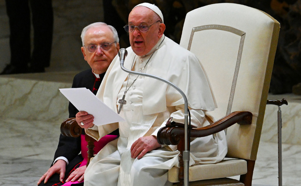 Le pape célèbre Noël et lance le Jubilé 2025, "Année sainte" à Rome