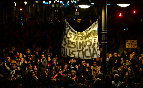 Espagne: 80.000 manifestants dans les rues de Valence pour dénoncer la gestion des inondations