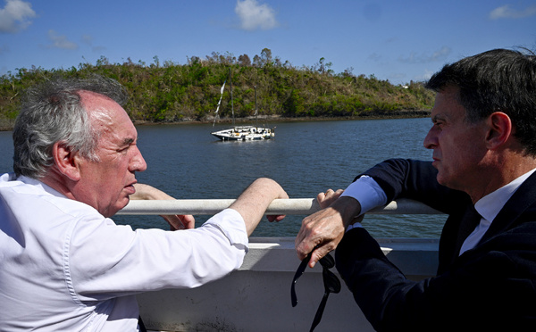 Mayotte: Bayrou redit que l'Etat ne laissera pas reconstruire les bidonvilles