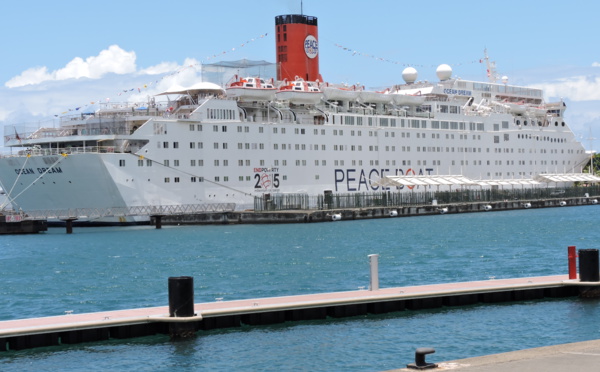 Le Peace Boat passera deux jours dans les eaux polynésiennes