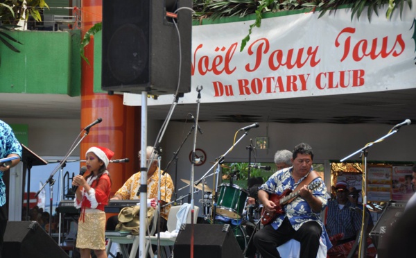 Aujourd'hui Noël pour tous à la mairie de Punaauia
