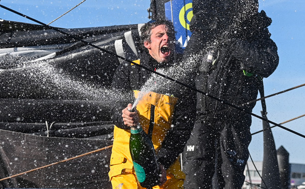 Vendée Globe: la victoire rêvée de Charlie Dalin