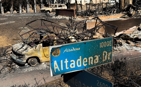 Dévastée par les incendies, Los Angeles bénéficie d'une accalmie des vents