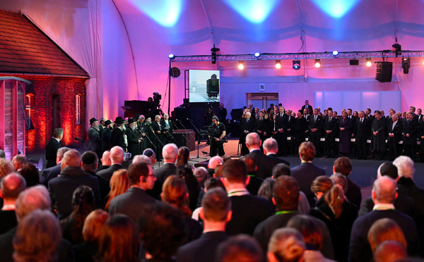 Le monde commémore la libération d'Auschwitz