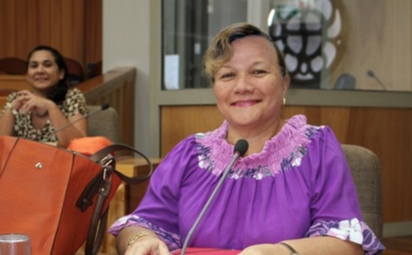 Isabelle Sachet démissionne du Tahoera'a et adhère au Tapura