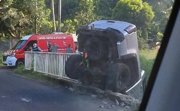Impressionnante sortie de route à Tiarei