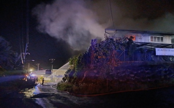 Violent incendie de l’entrepôt d’Agritech à Faa’a : le pire a été évité