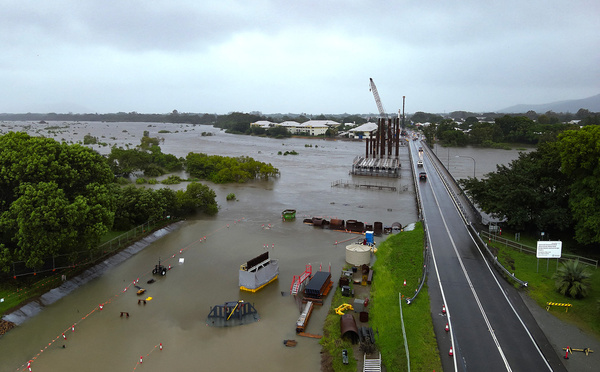 Crues en Australie: plusieurs milliers d'évacuations et des foyers privés d'électricité