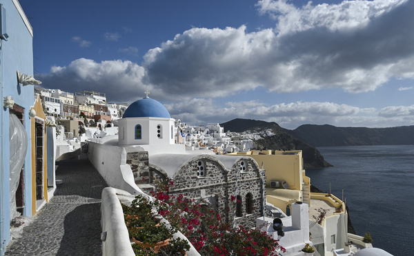 Grèce: nouvelles secousses sismiques au large de Santorin, dont l'une supérieure à 5
