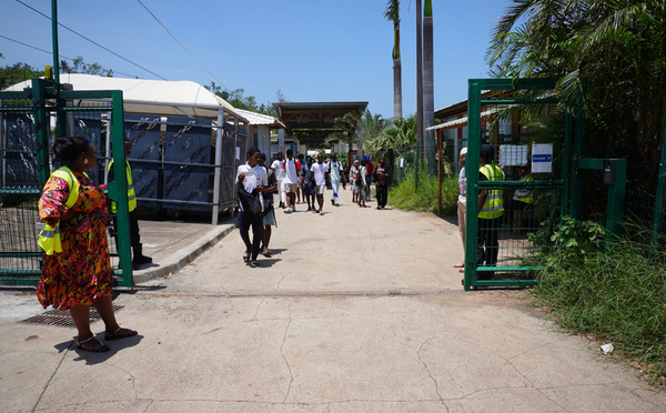 Mayotte: annulation des épreuves du brevet et de certaines épreuves du bac