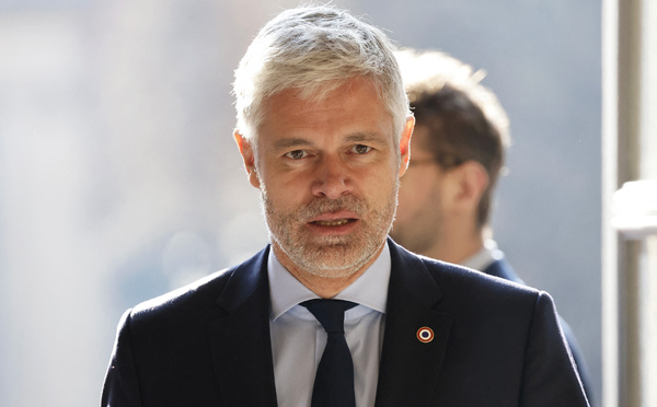 Présidence LR: Wauquiez déterre à son tour la hache de guerre