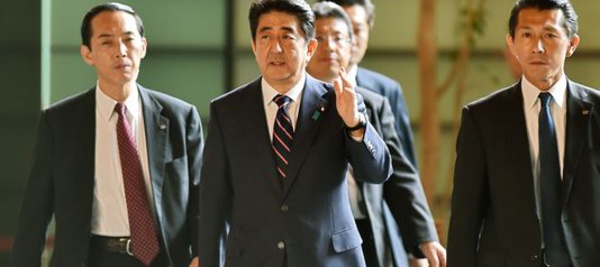 Le Premier ministre japonais en Inde pour des accords dans le ferroviaire et le nucléaire