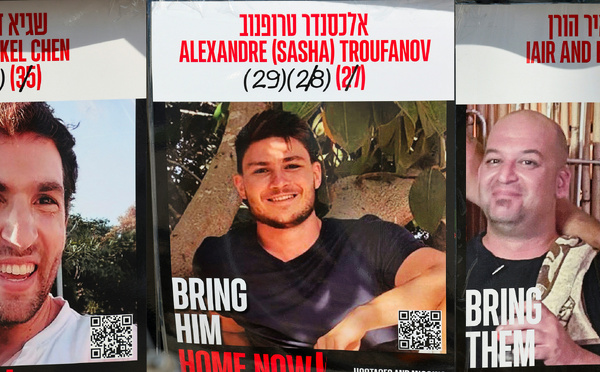 Israël attend la libération samedi de trois otages à Gaza