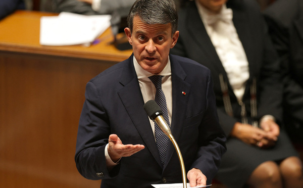 Valls hostile à une remise en cause totale du droit du sol
