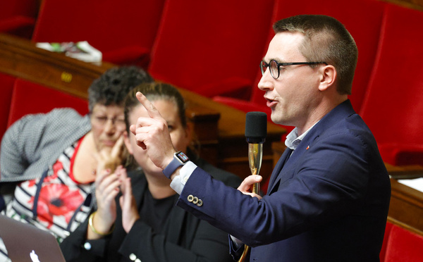 Deux députés LFI et macroniste proposent une légalisation du cannabis