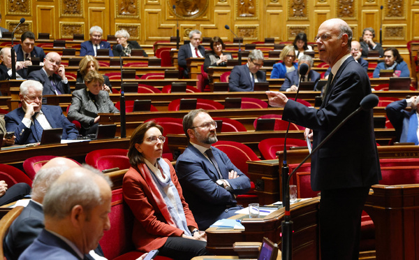 Le Parlement boucle un long marathon budgétaire en adoptant le budget de la Sécu