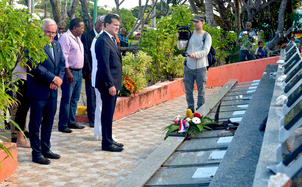 Nouvelle-Calédonie: chômage partiel prolongé jusqu'au 30 juin, annonce Valls
