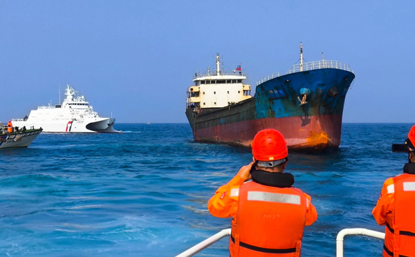 Taïwan: un navire à l'équipage chinois intercepté après la rupture d'un câble sous-marin