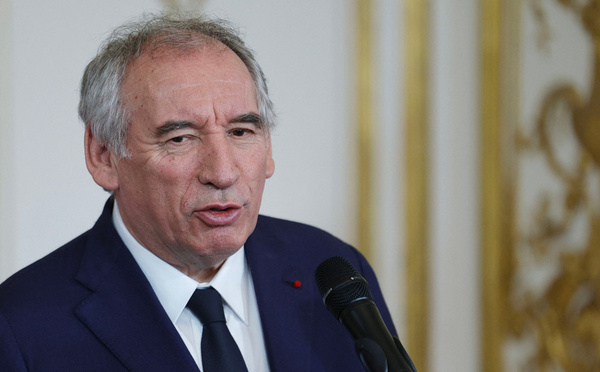Immigration: Bayrou menace de remettre en cause les accords de 1968 avec l'Algérie