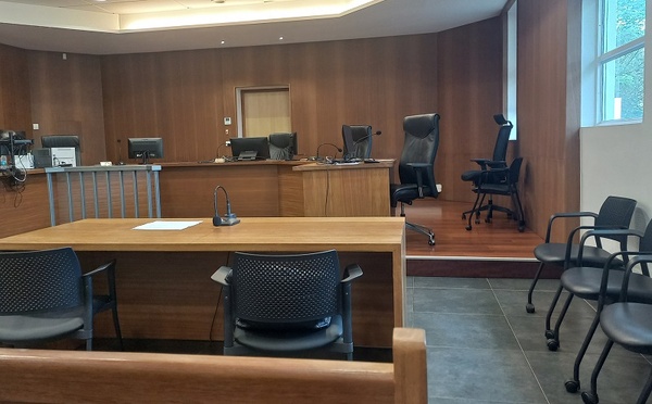 Le voleur récidiviste retourne en prison