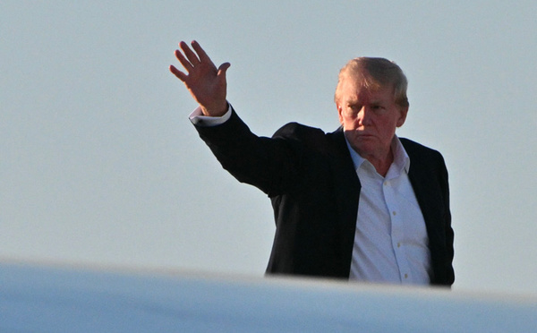 Zelensky maintient son refus d'une simple trêve, Trump s'énerve