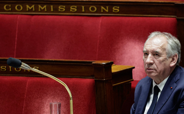 Ukraine: devant l'Assemblée, Bayrou dénonce la "brutalité" de Trump et loue "l'honneur" de Zelensky
