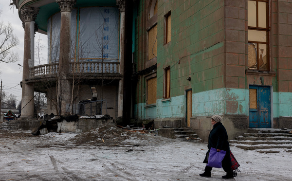 Ukraine : Zelensky propose une trêve dans les airs et en mer et veut "arranger les choses" avec Trump