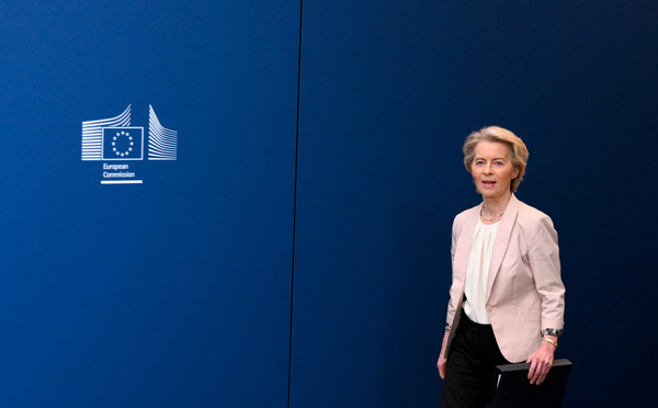 Bruxelles veut "réarmer l'Europe" et aider "immédiatement" l'Ukraine