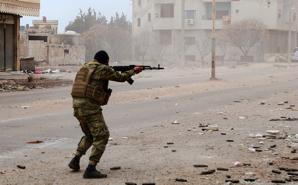 Vaste opération militaire dans l'ouest de la Syrie, 69 Alaouites exécutés selon une ONG