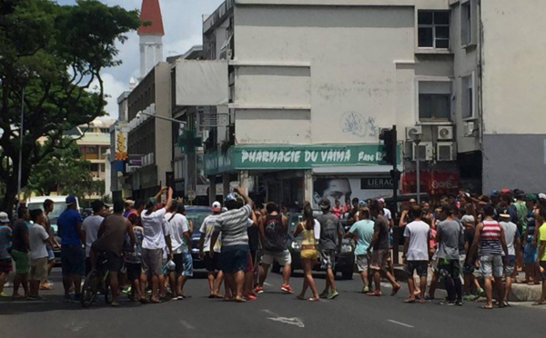 L'avenue du général de Gaulle bloquée par une bagarre (MàJ)
