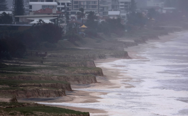 Australie: près de 330.000 foyers plongés dans le noir après le passage d'Alfred