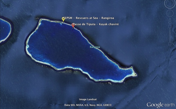 Deux touristes tombent d'un kayak dans la passe de Tiputa