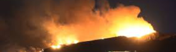 Californie: un incendie provoque coupures de routes et évacuations