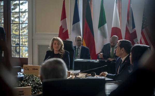 L'Ukraine et les droits de douane dominent le G7