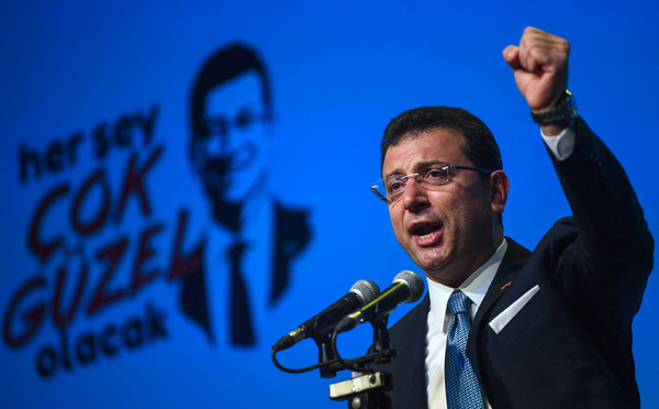 Turquie: le maire d'Istanbul arrêté pour "corruption" et "terrorisme", l'opposition dénonce un "coup d'Etat"