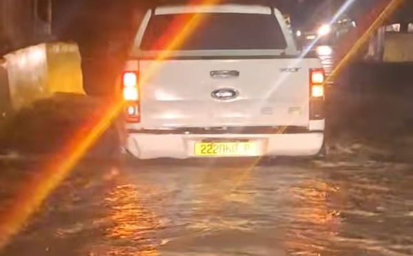 La route inondée à Hitia'a